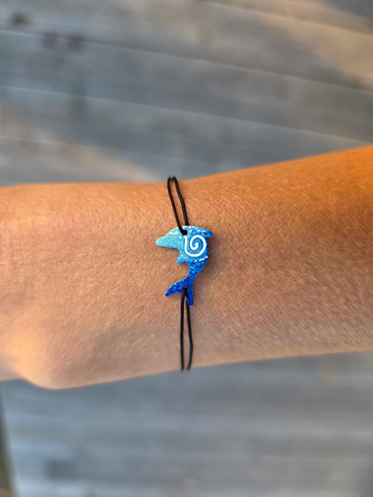 Náramek posuvný malovaný - delfín